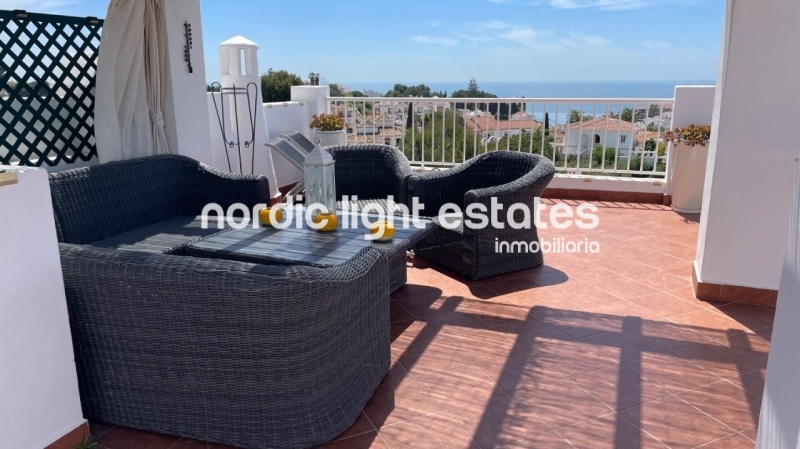 Elegant semi-detached villa in Paraiso Blanco