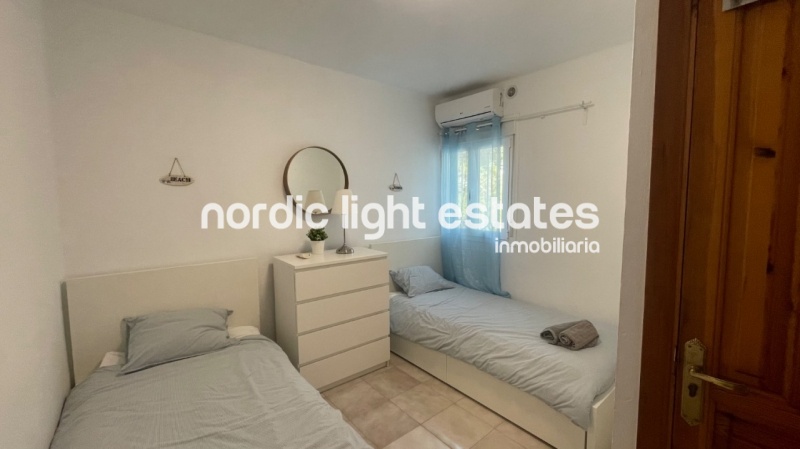 Elegant semi-detached villa in Paraiso Blanco