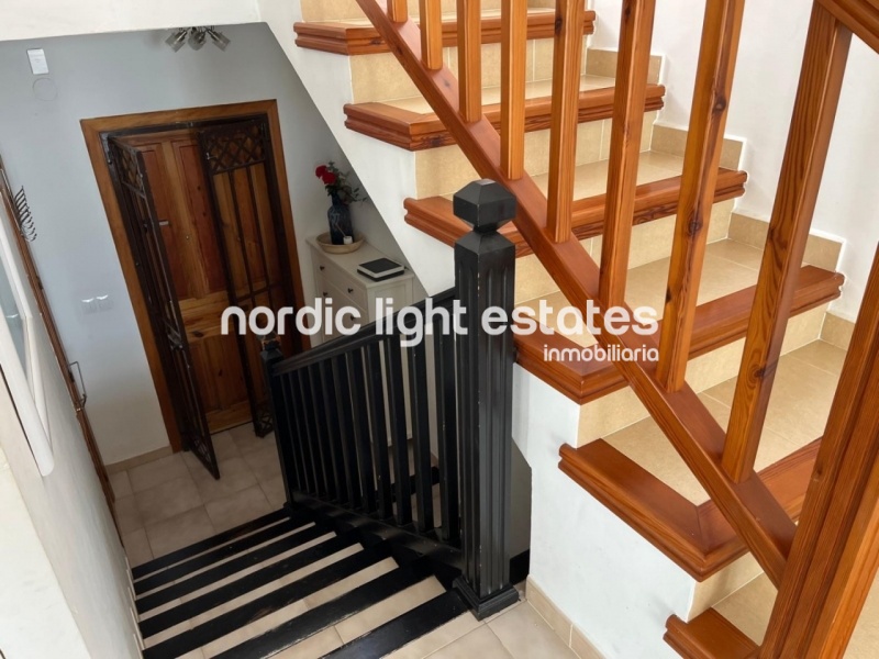 Elegant semi-detached villa in Paraiso Blanco