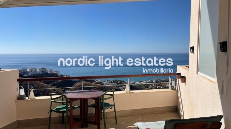 Impecable casa con vistas espectaculares al mar