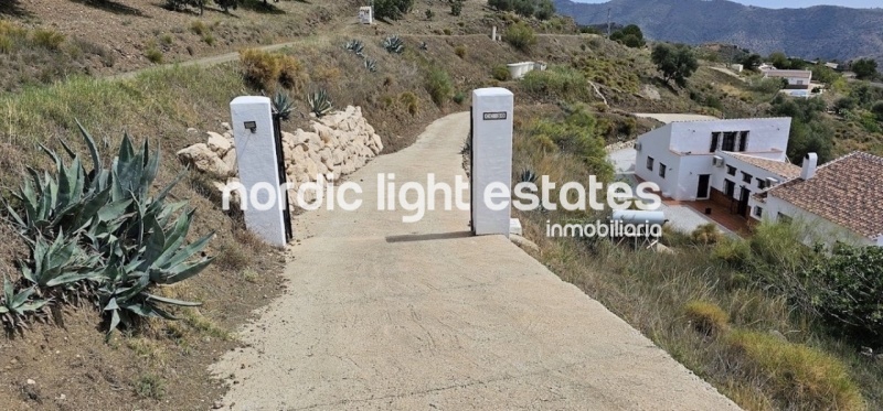 Extravagante villa de campo de estilo ibicenco