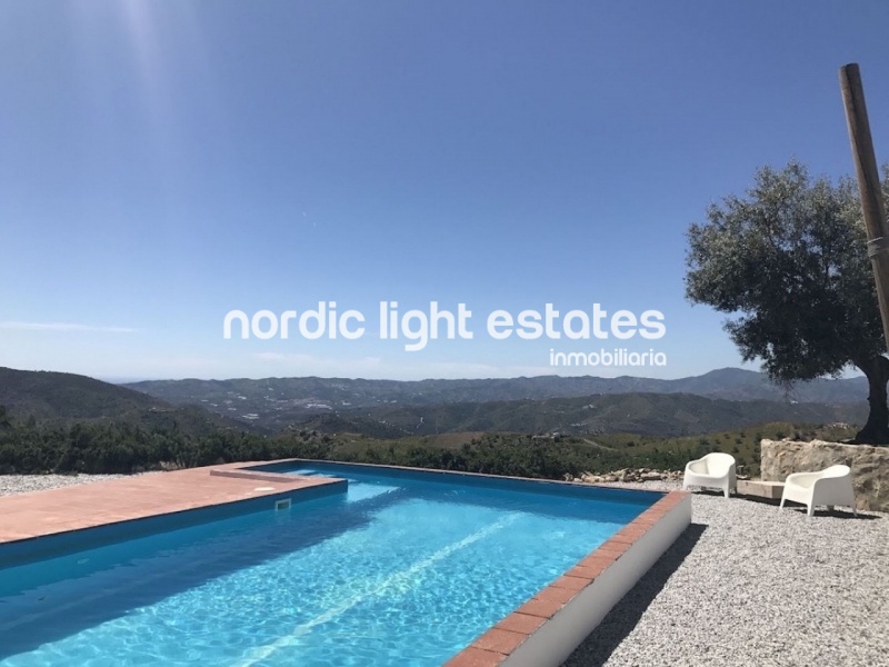 Extravagante villa de campo de estilo ibicenco