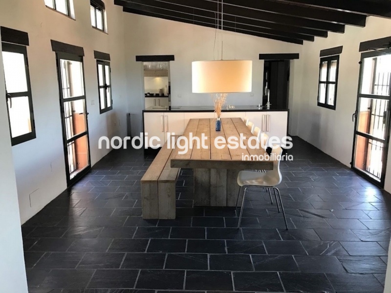 Extravagante villa de campo de estilo ibicenco