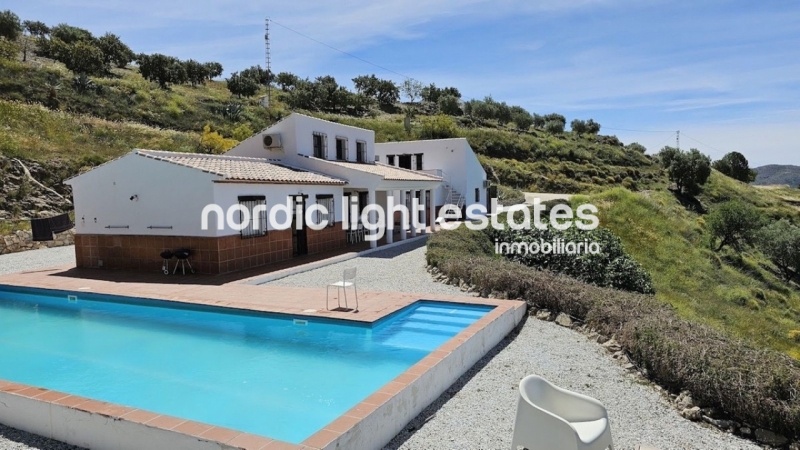 Extravagante villa de campo de estilo ibicenco