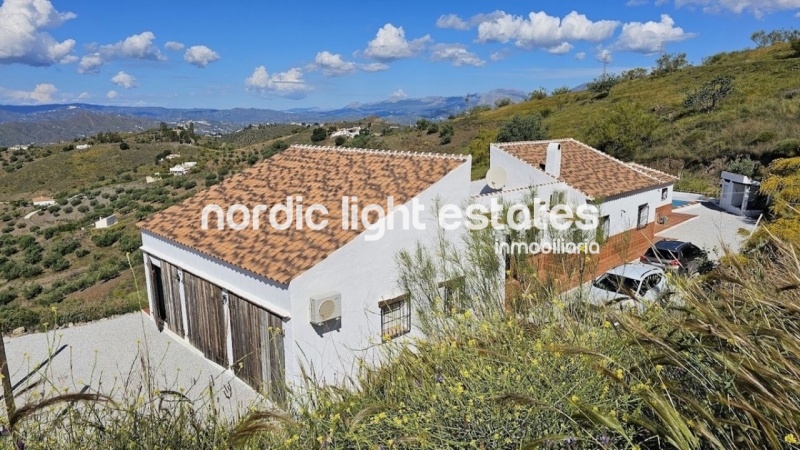 Extravagante villa de campo de estilo ibicenco