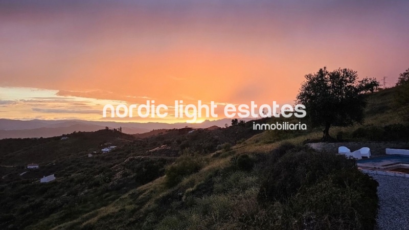 Extravagante villa de campo de estilo ibicenco