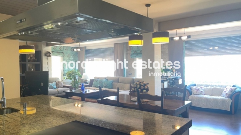 Beachfront apartment of 170 sqm 