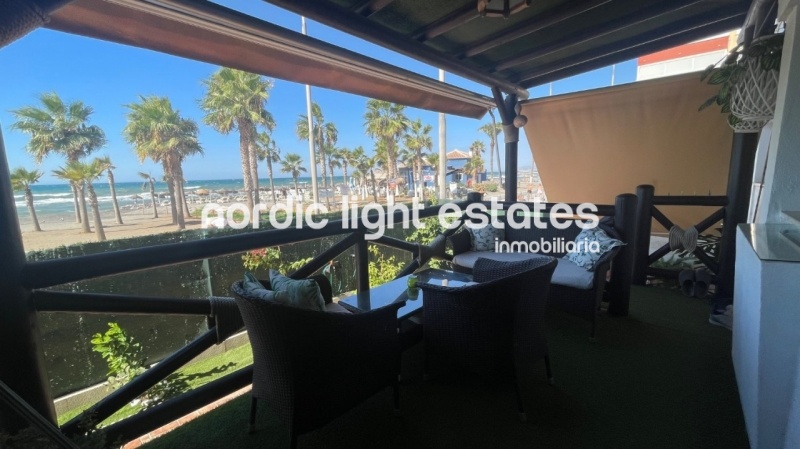 Beachfront apartment of 170 sqm 