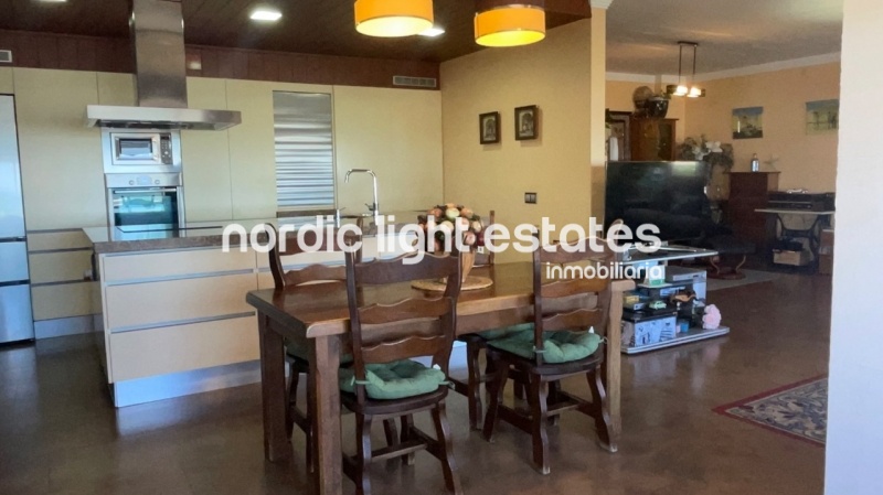 Beachfront apartment of 170 sqm 