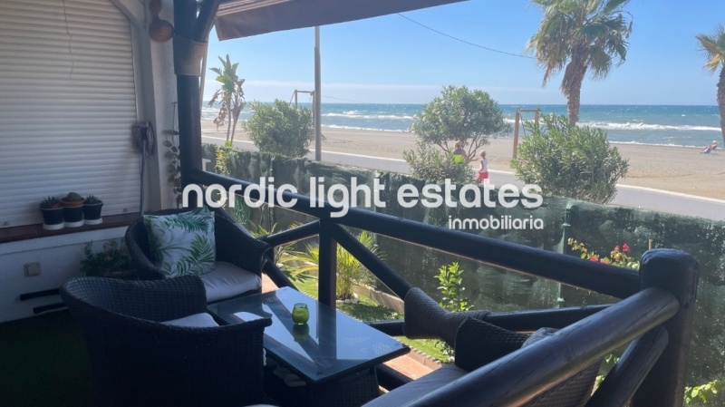 Beachfront apartment of 170 sqm 