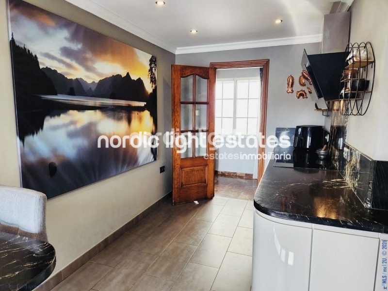 En el corazón de Nerja. Gran piso reformado de 3 dormitorios