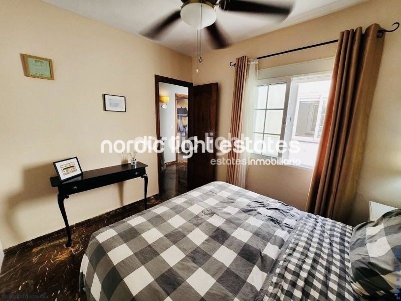 En el corazón de Nerja. Gran piso reformado de 3 dormitorios