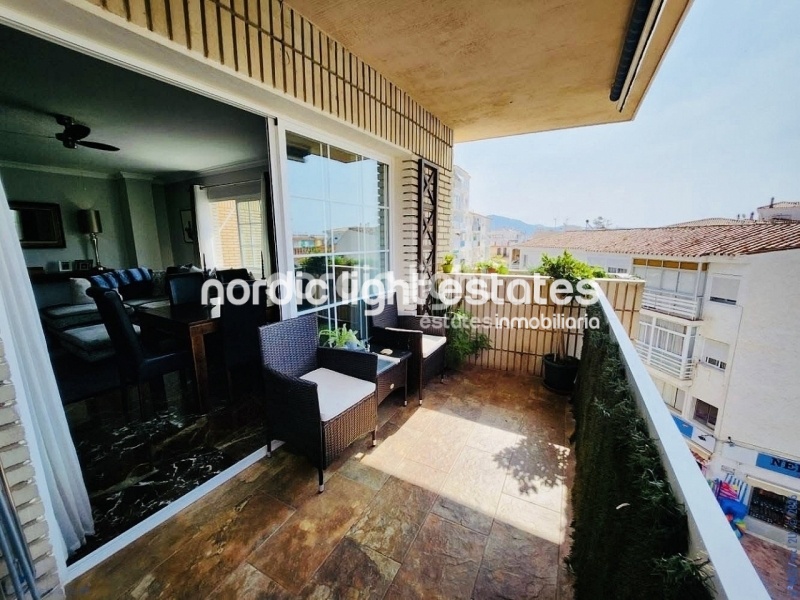 En el corazón de Nerja. Gran piso reformado de 3 dormitorios