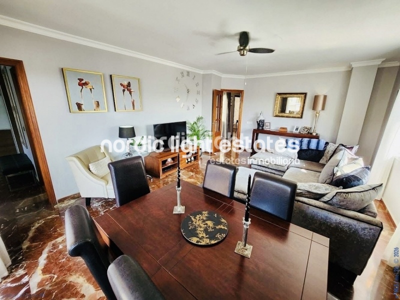 En el corazón de Nerja. Gran piso reformado de 3 dormitorios