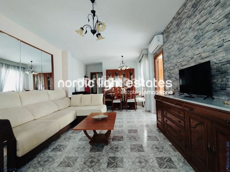 Spacious and bright apartment in the centre