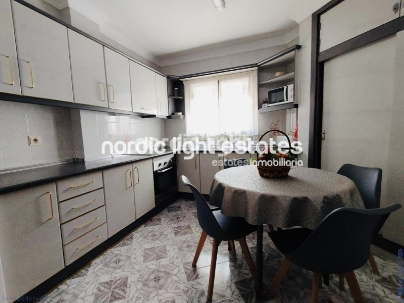 Spacious and bright apartment in the centre