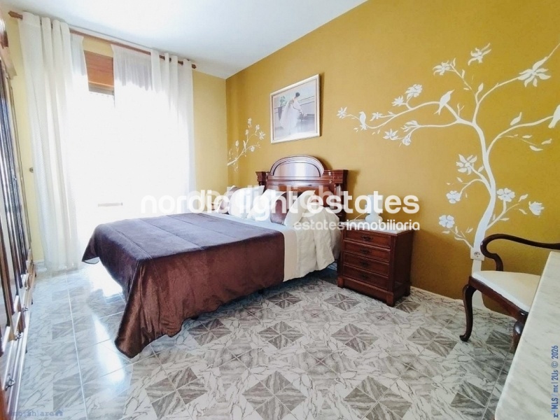 Spacious and bright apartment in the centre