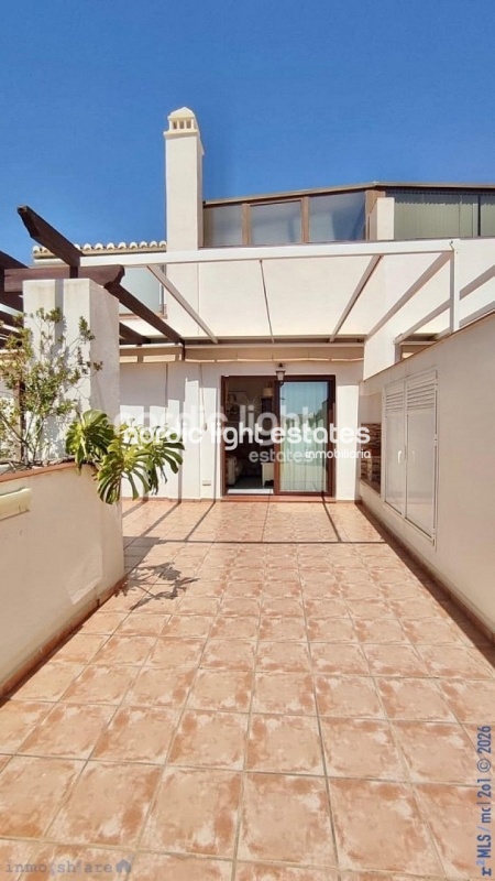 Duplex penthouse with lots of big terraces and 2 parking spaces 