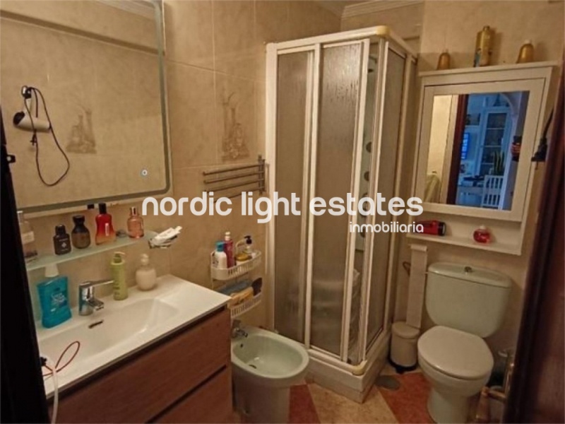 Cómodo y luminoso piso