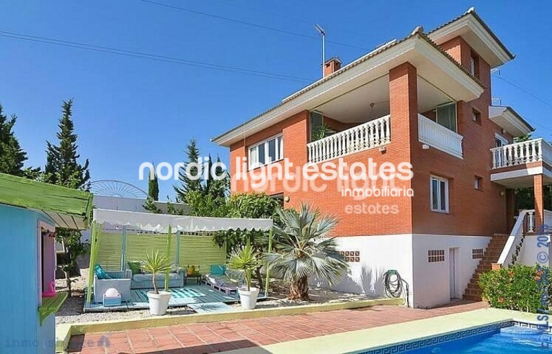 Villa independiente en perfecto estado