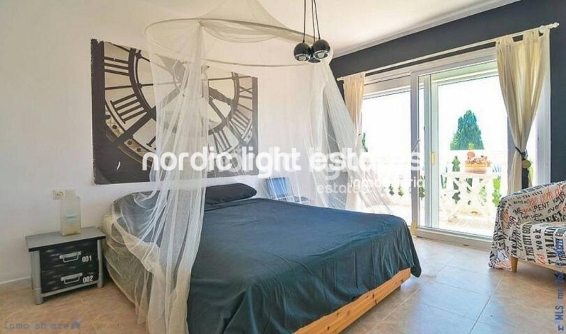 Villa independiente en perfecto estado