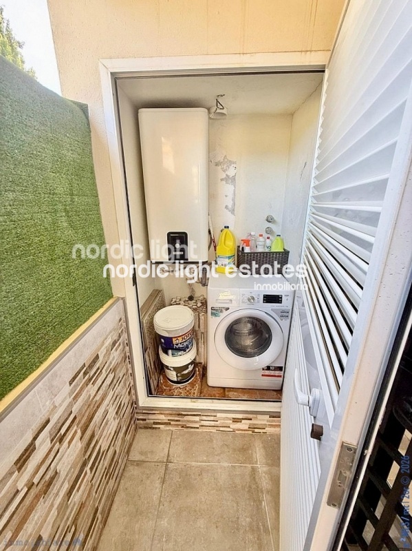 Elegante apartamento de esquina con terraza de 100m2