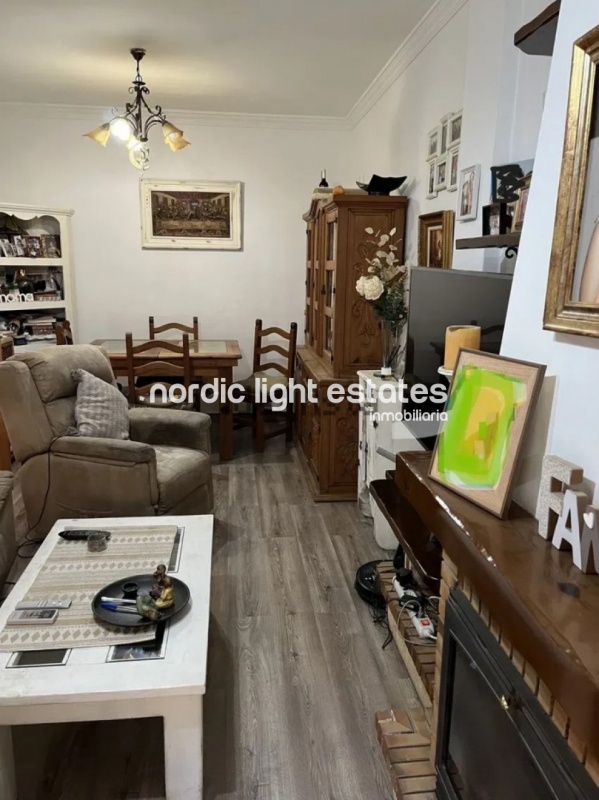 Lovely and spacious townhouse with garage in los Prados