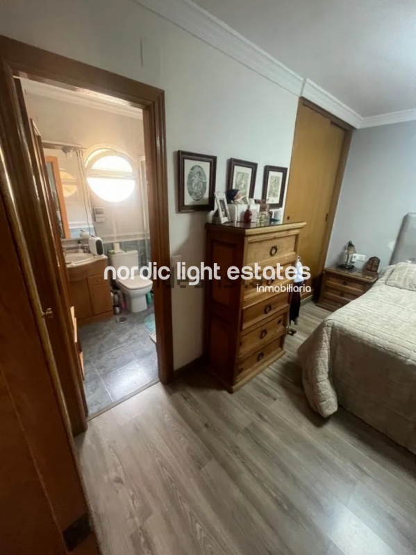 Lovely and spacious townhouse with garage in los Prados