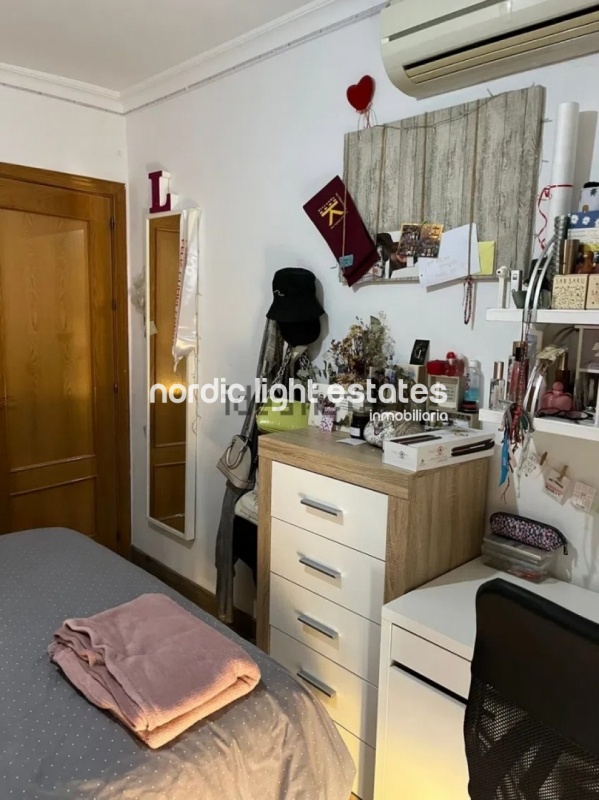 Lovely and spacious townhouse with garage in los Prados