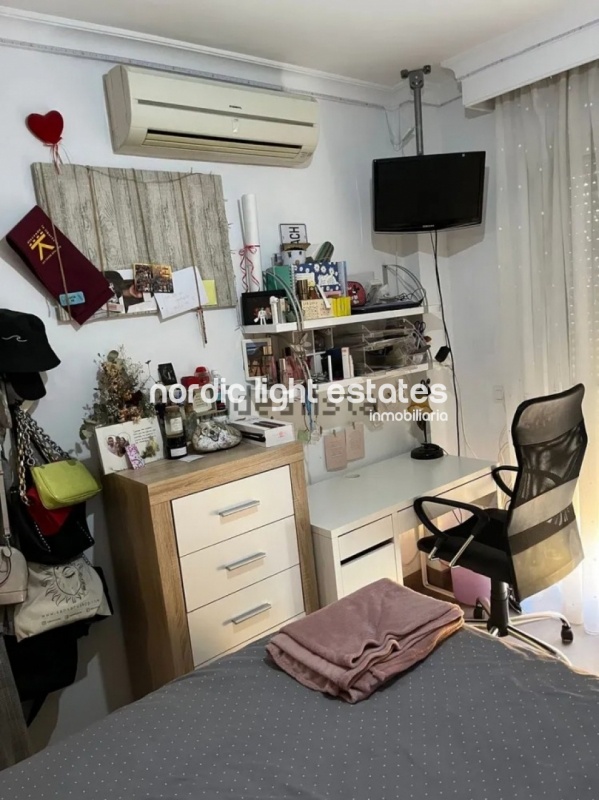 Lovely and spacious townhouse with garage in los Prados