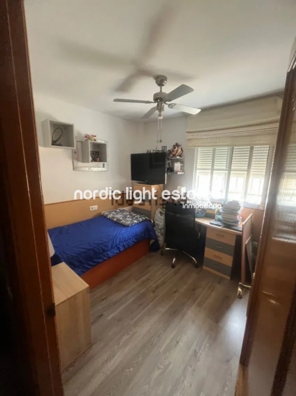 Lovely and spacious townhouse with garage in los Prados