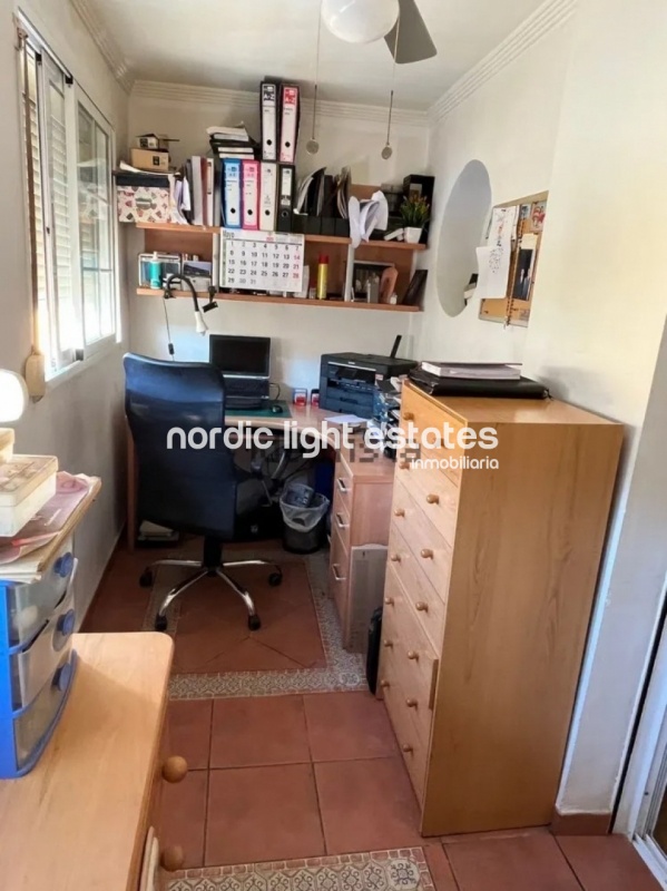 Lovely and spacious townhouse with garage in los Prados