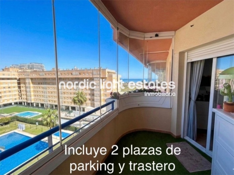 Amplio piso con 2 plazas de garaje y trastero