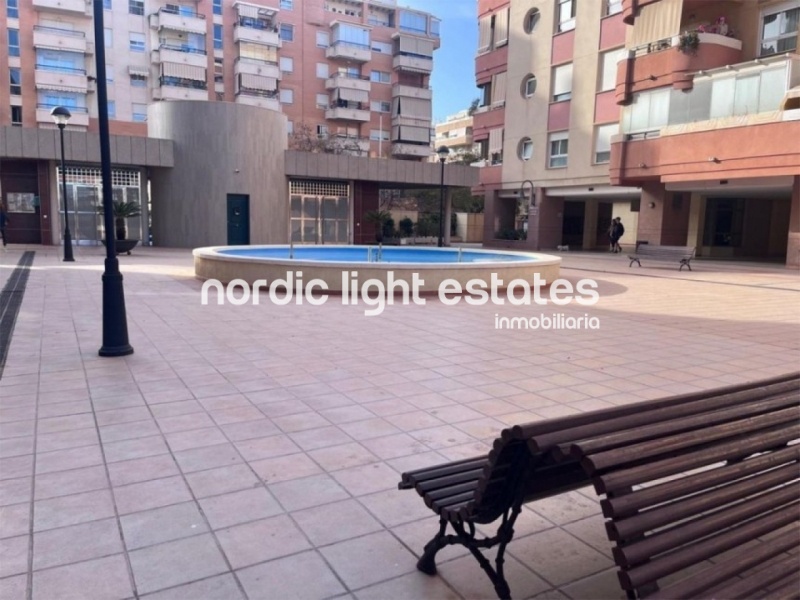 Amplio piso con 2 plazas de garaje y trastero