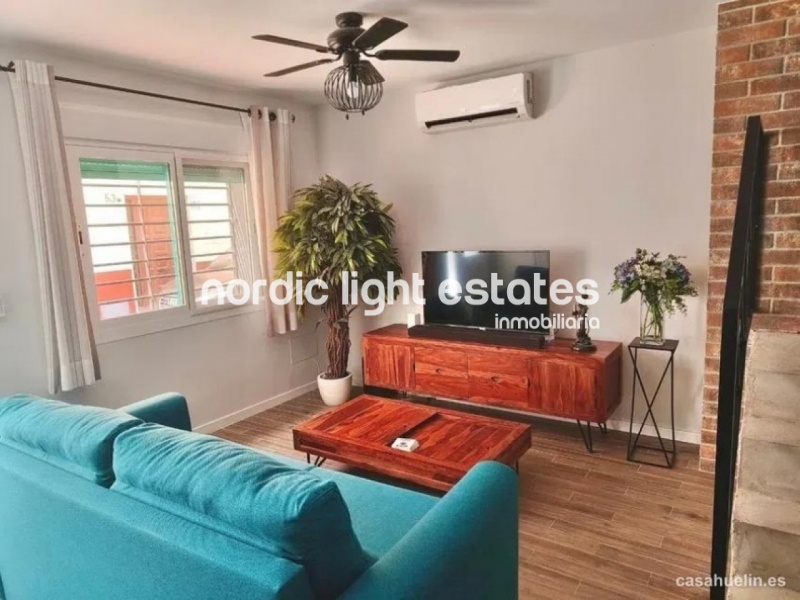 Elegant fully renovated townhouse in Huelin
