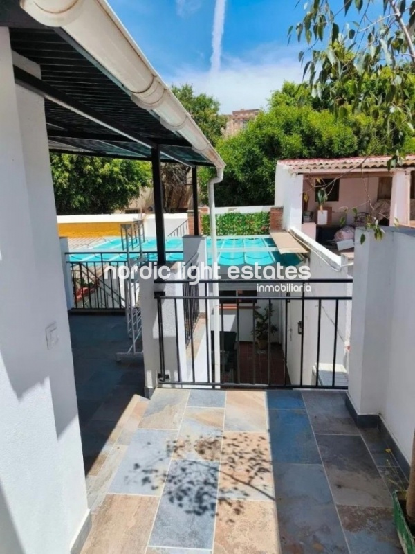 Elegant fully renovated townhouse in Huelin