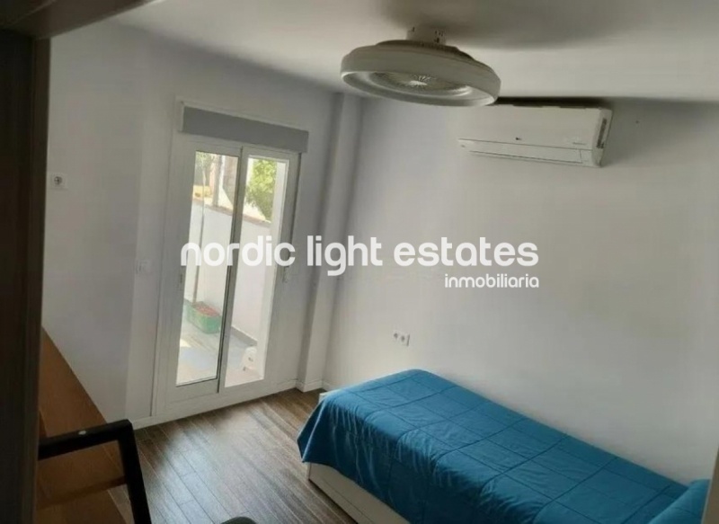 Elegant fully renovated townhouse in Huelin