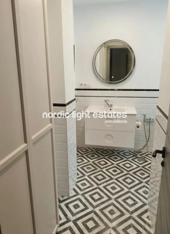 Elegant fully renovated townhouse in Huelin
