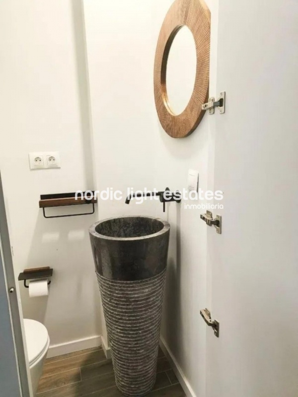 Elegant fully renovated townhouse in Huelin