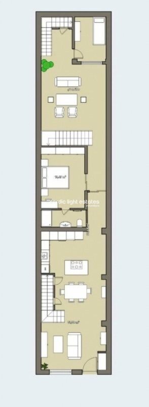 Elegant fully renovated townhouse in Huelin