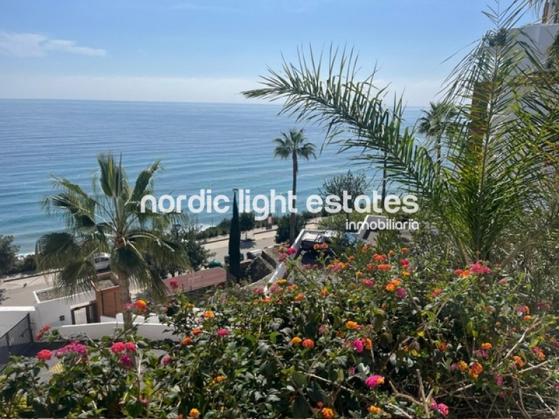 Moderno apartamento con impresionantes vistas al mar 