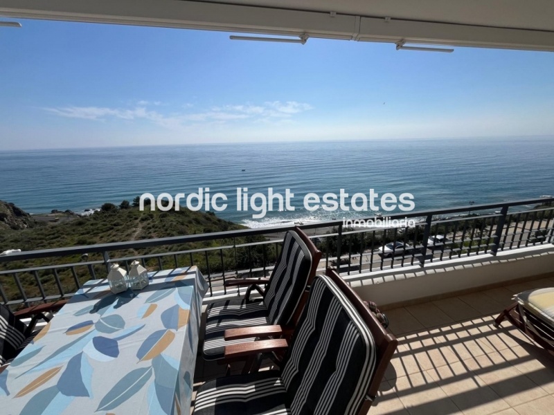 Moderno apartamento con impresionantes vistas al mar 