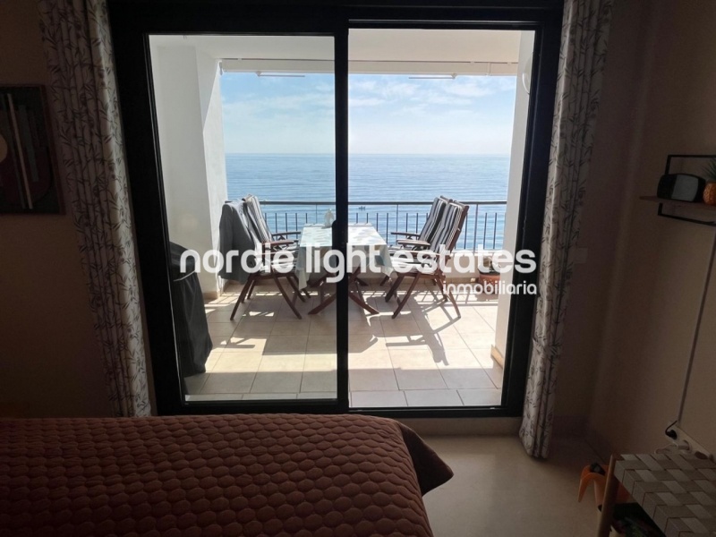 Moderno apartamento con impresionantes vistas al mar 