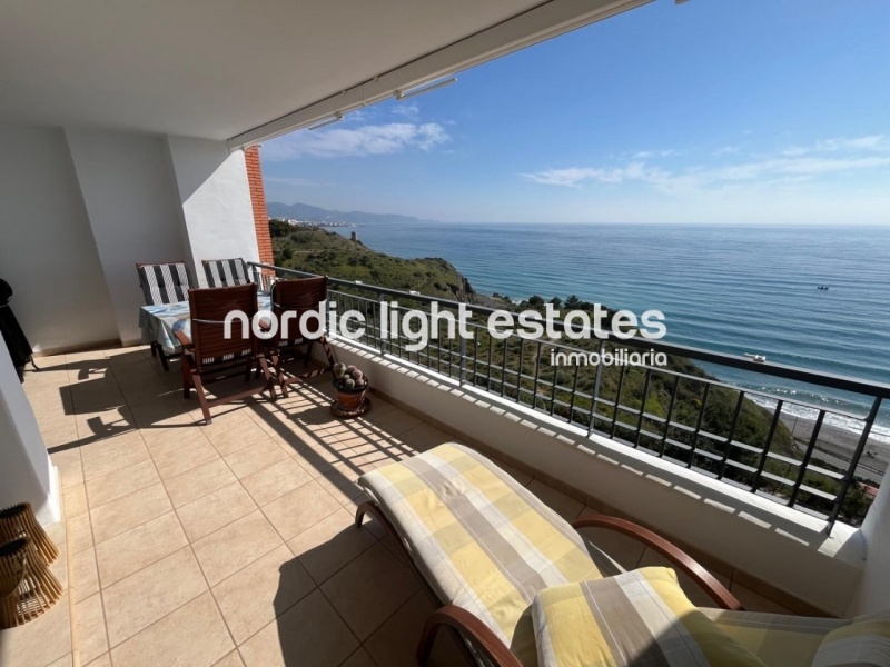 Moderno apartamento con impresionantes vistas al mar 