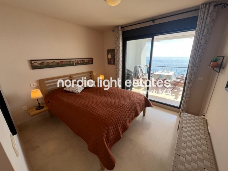 Moderno apartamento con impresionantes vistas al mar 