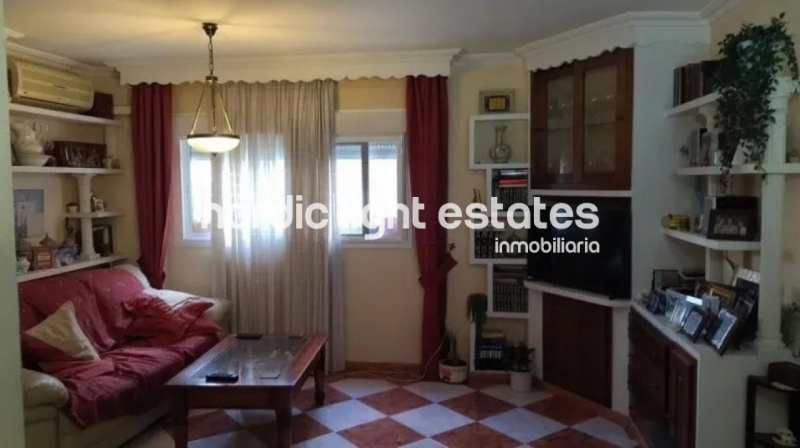 Apartamento frente a la iglesia de La Esperanza