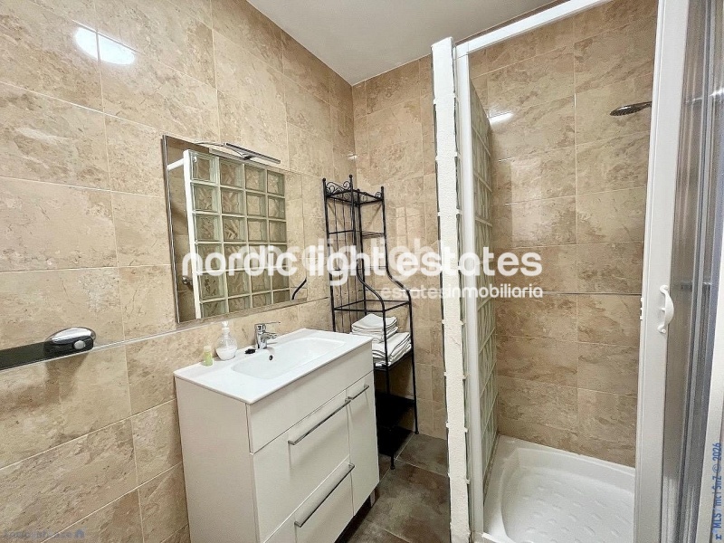 Moderna casa totalmente reformada y amueblada