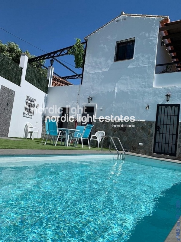 Estupenda villa de campo, todo legal y con DAFO