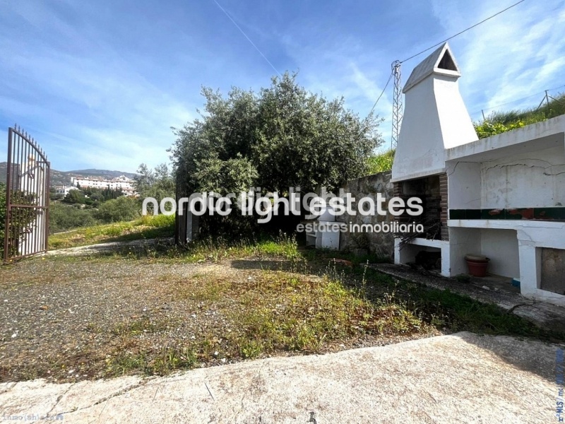 Casa de campo con un terreno de 19.274m2