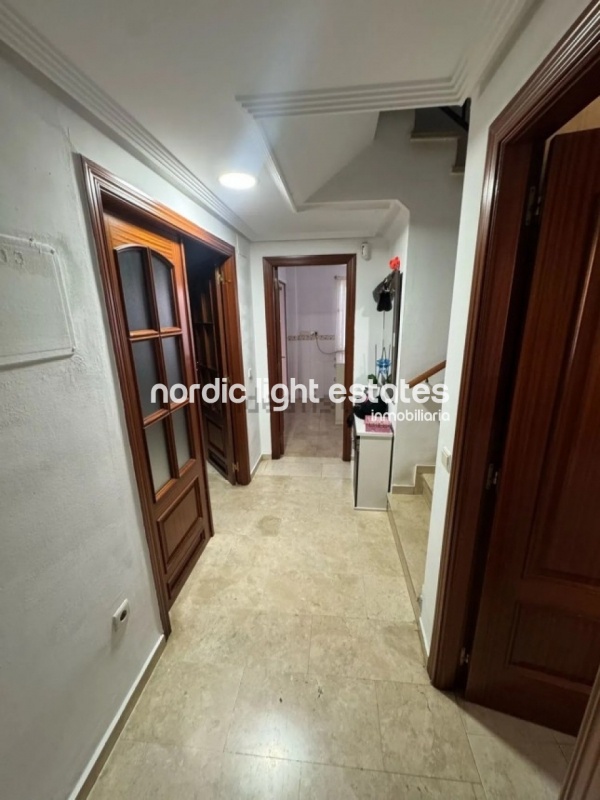 Chalet adosado con 3 terrazas grandes